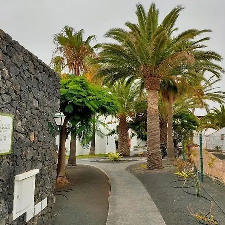 El Piso Del Puerto - Charm *